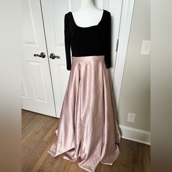 Dresses & Skirts - Full length black and pink satin ball gown w/POCKETS